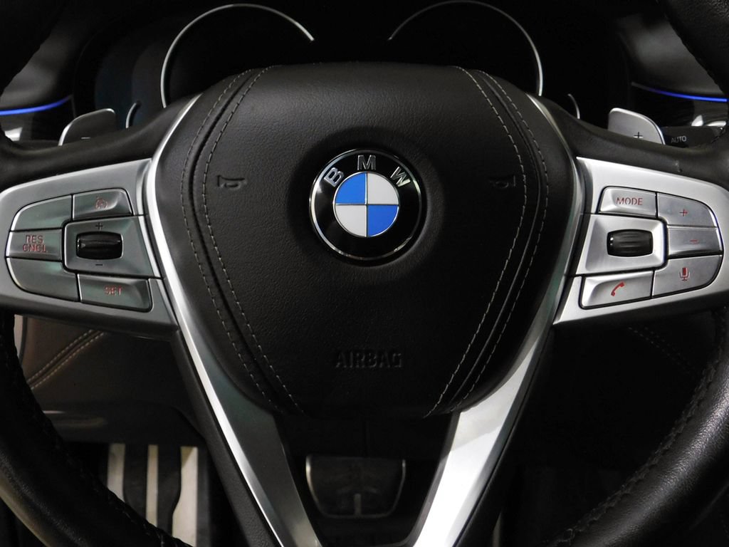 Used 2019 BMW 750i xDrive AWD/4WD image 37