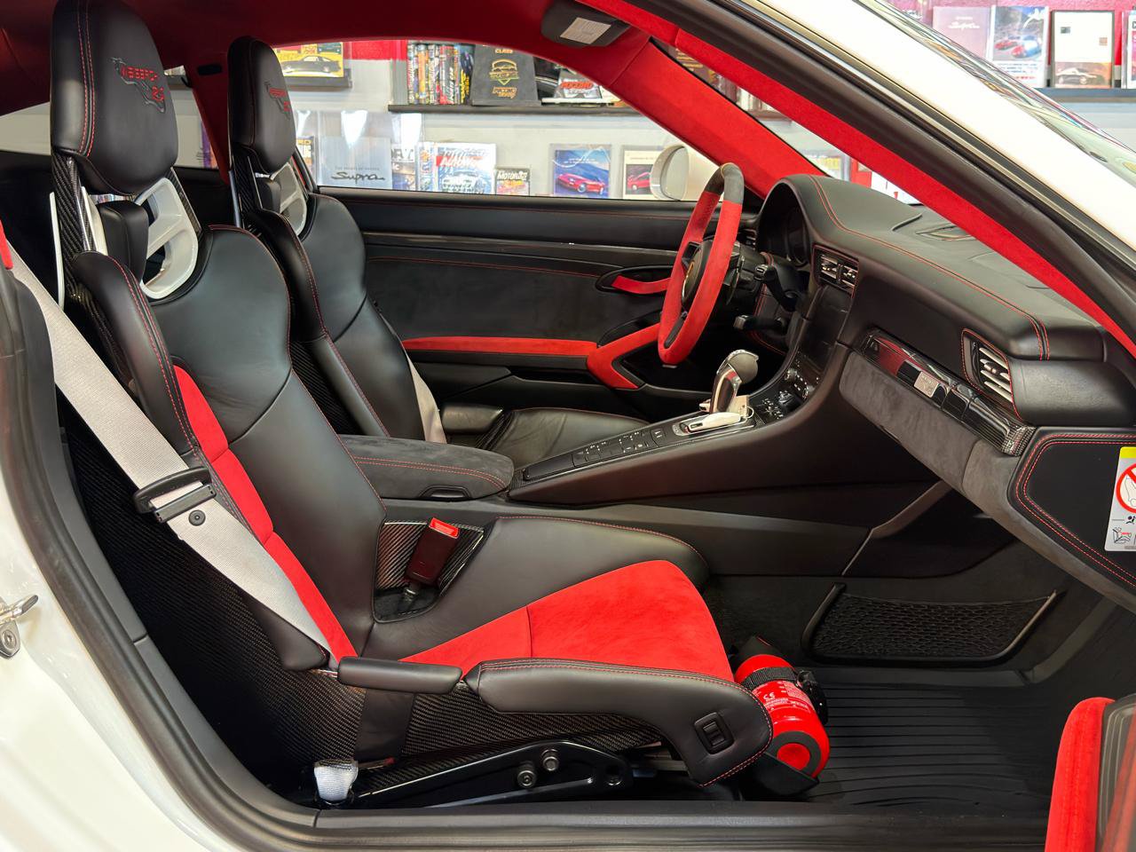 Used 2018 Porsche 911 GT2 RS RWD image 28