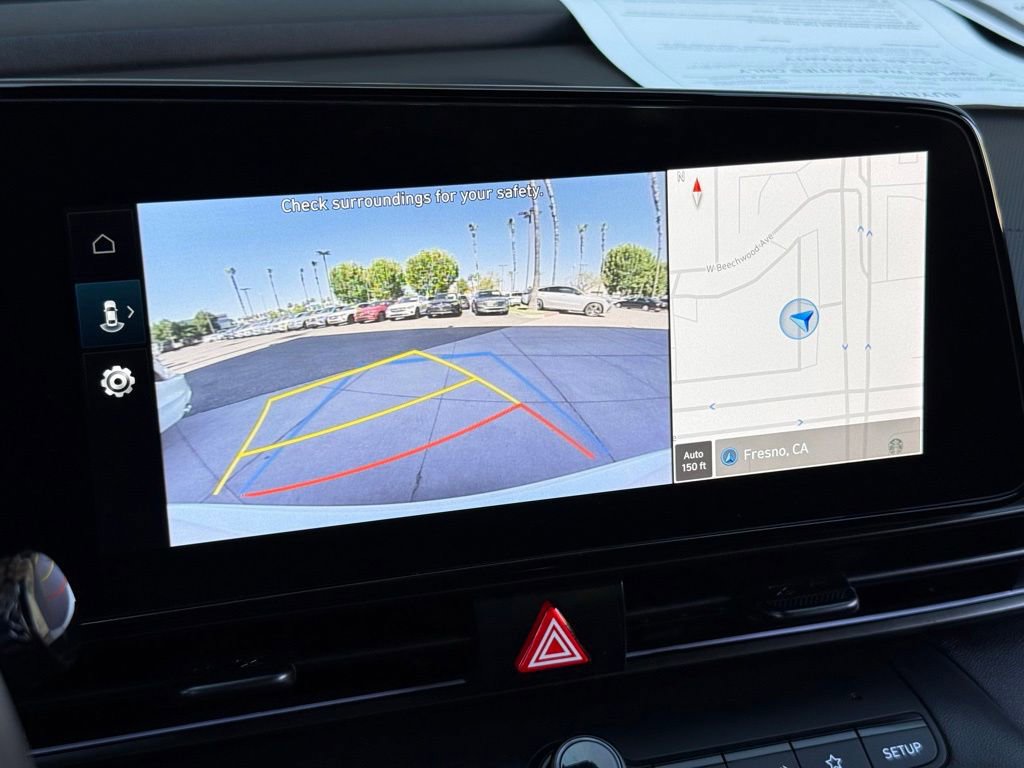 Used 2025 Hyundai Elantra SEL FWD image 4
