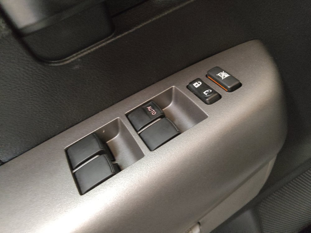 Used 2013 Toyota Tundra 4x4 Double Cab w/ TRD Off-Road Pkg image 27