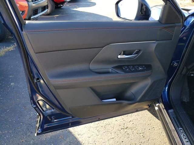 New 2026 Nissan Kicks SR w/ SR Premium Package image 12