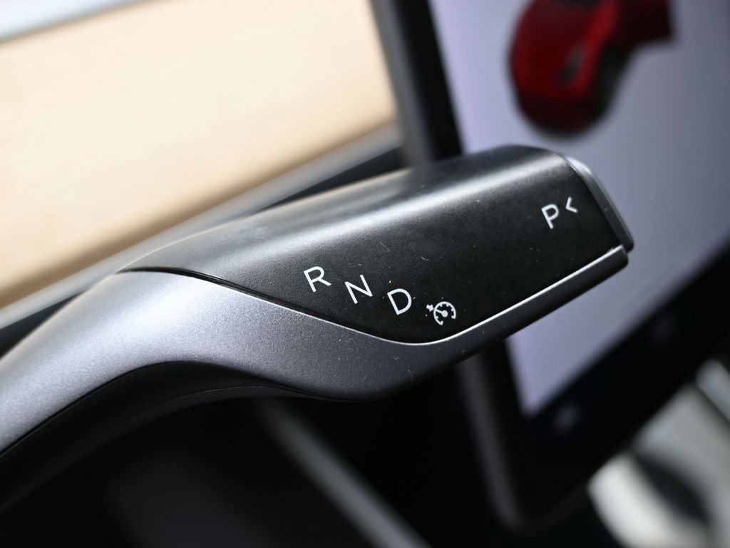 Used 2018 Tesla Model 3 Performance image 14