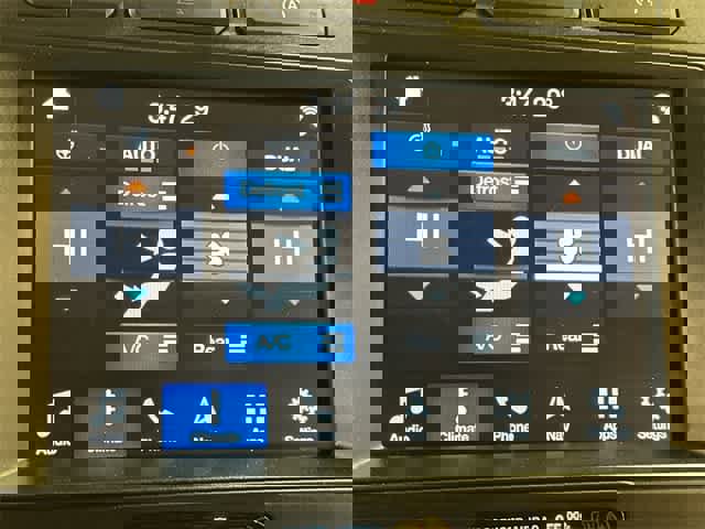 Used 2018 Ford Expedition XLT w/ Equipment Group 202A image 14