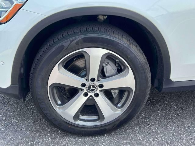 Used 2022 Mercedes-Benz GLC 300 w/ Premium Package Lite image 18