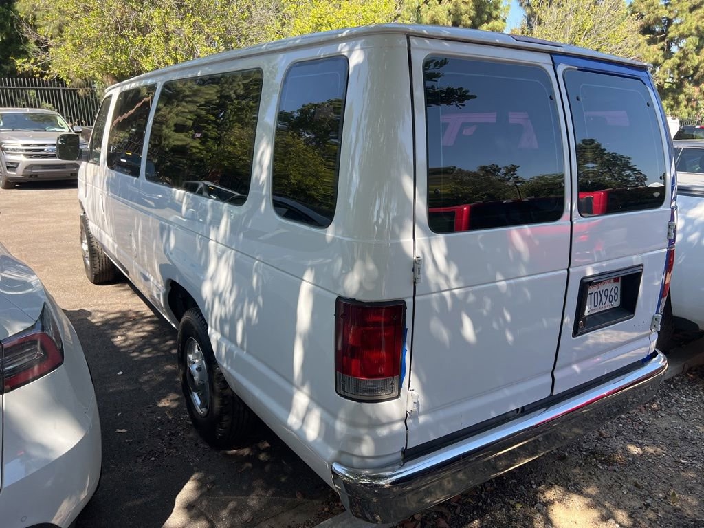 Used 2012 Ford E-350 and Econoline 350 XLT RWD image 3