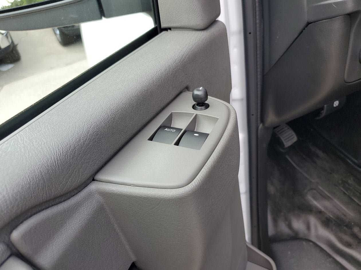 New 2026 GMC Savana 2500 Extended RWD image 17