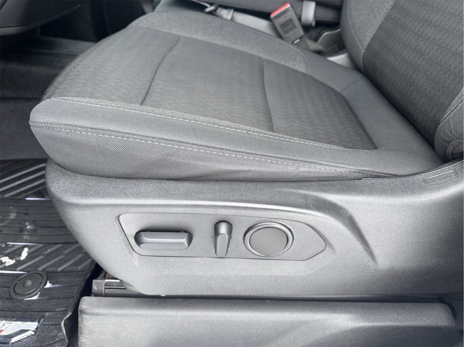 Used 2020 Chevrolet Silverado 1500 LT w/ All-Star Edition image 17