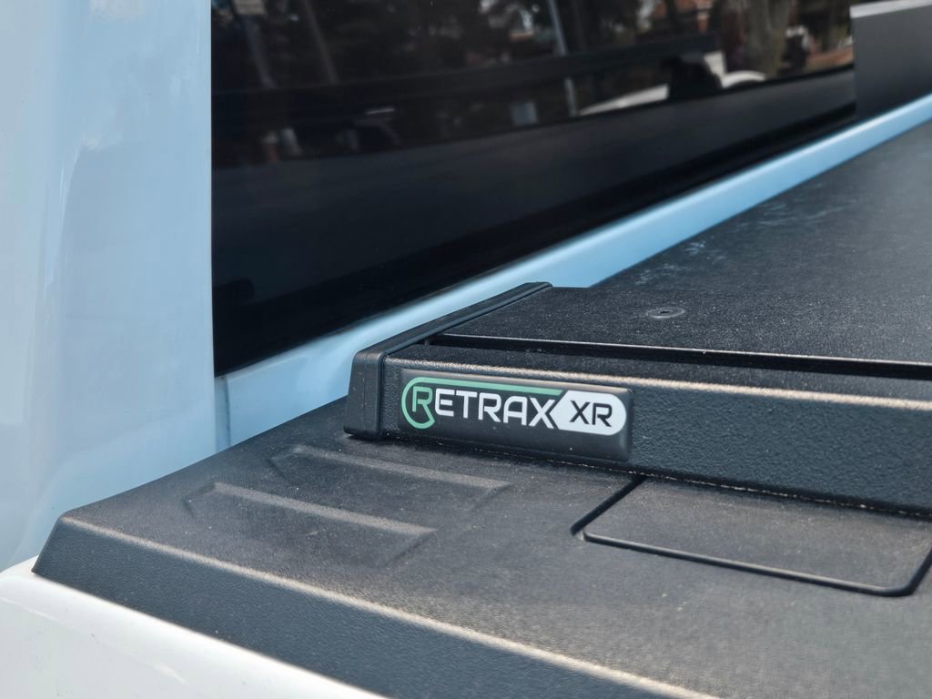 Used 2023 GMC Sierra 1500 SLT w/ SLT Premium Plus Package AWD/4WD image 22