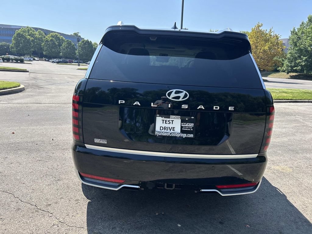 Used 2026 Hyundai Palisade Calligraphy FWD image 6