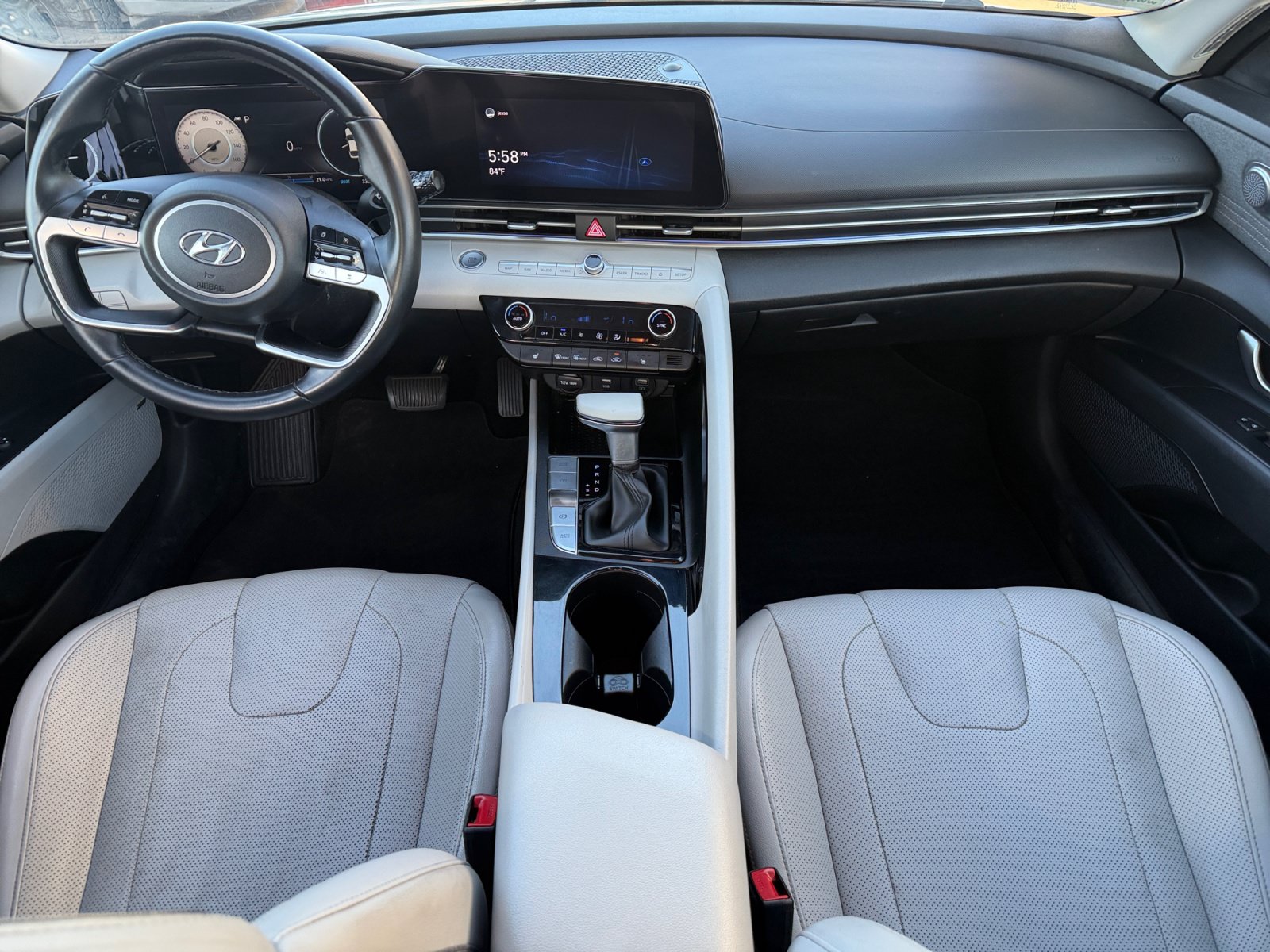 Used 2021 Hyundai Elantra Limited w/ Cargo Package FWD image 12