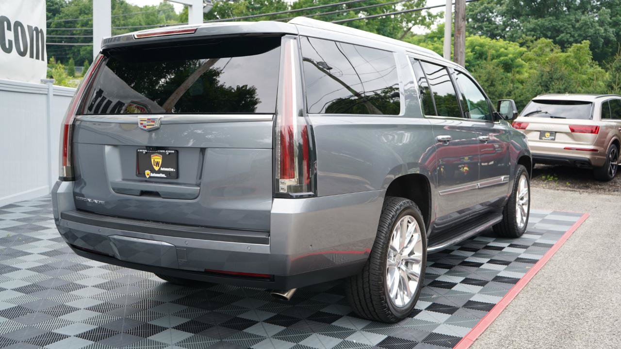 Used 2019 Cadillac Escalade ESV Luxury AWD/4WD image 12