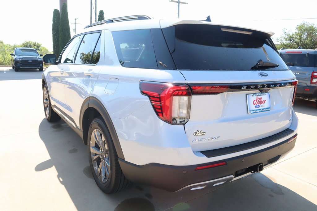 New 2025 Ford Explorer Active w/ Active Comfort Package image 24