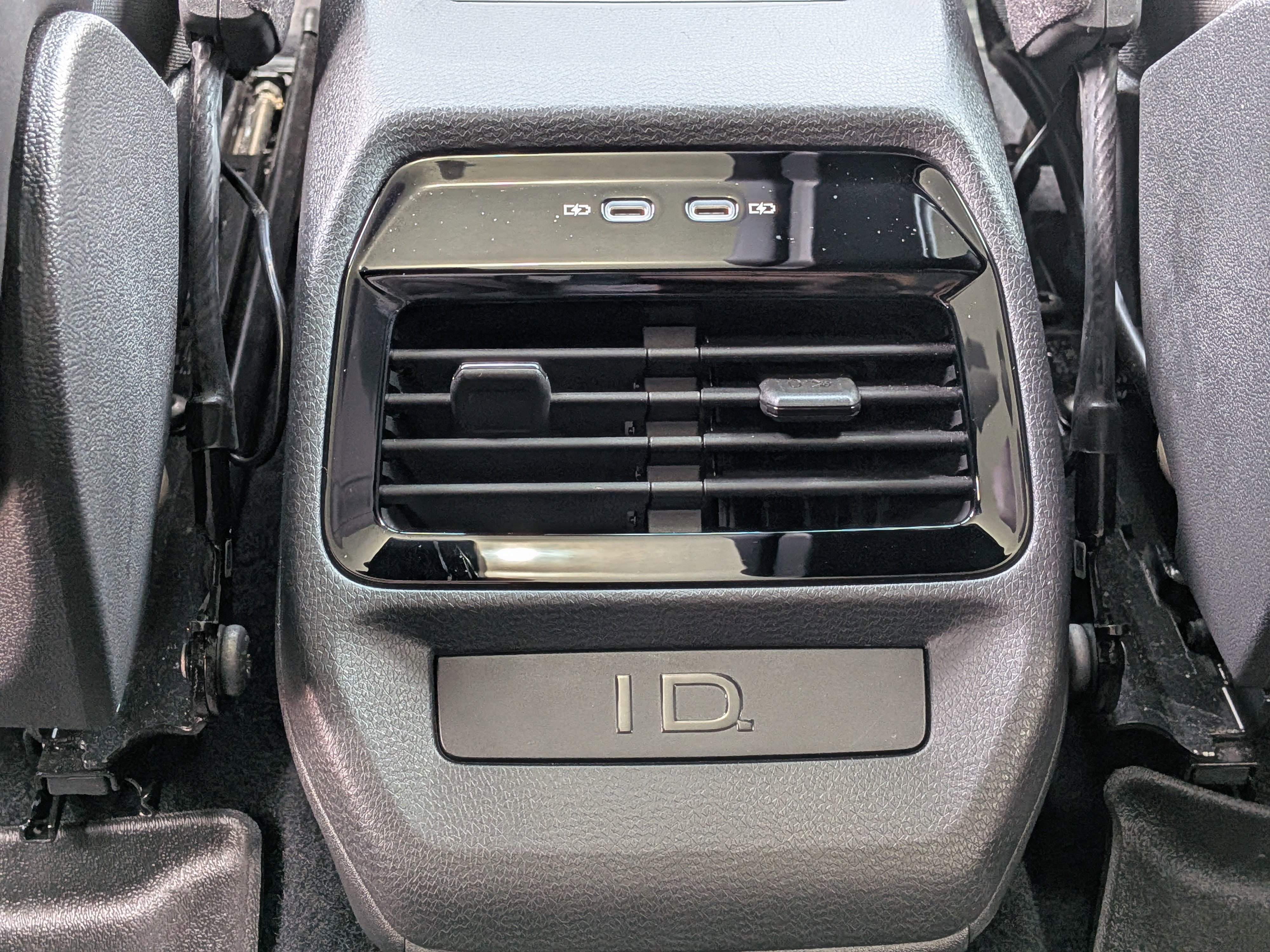 Used 2021 Volkswagen ID.4 Pro S RWD image 16