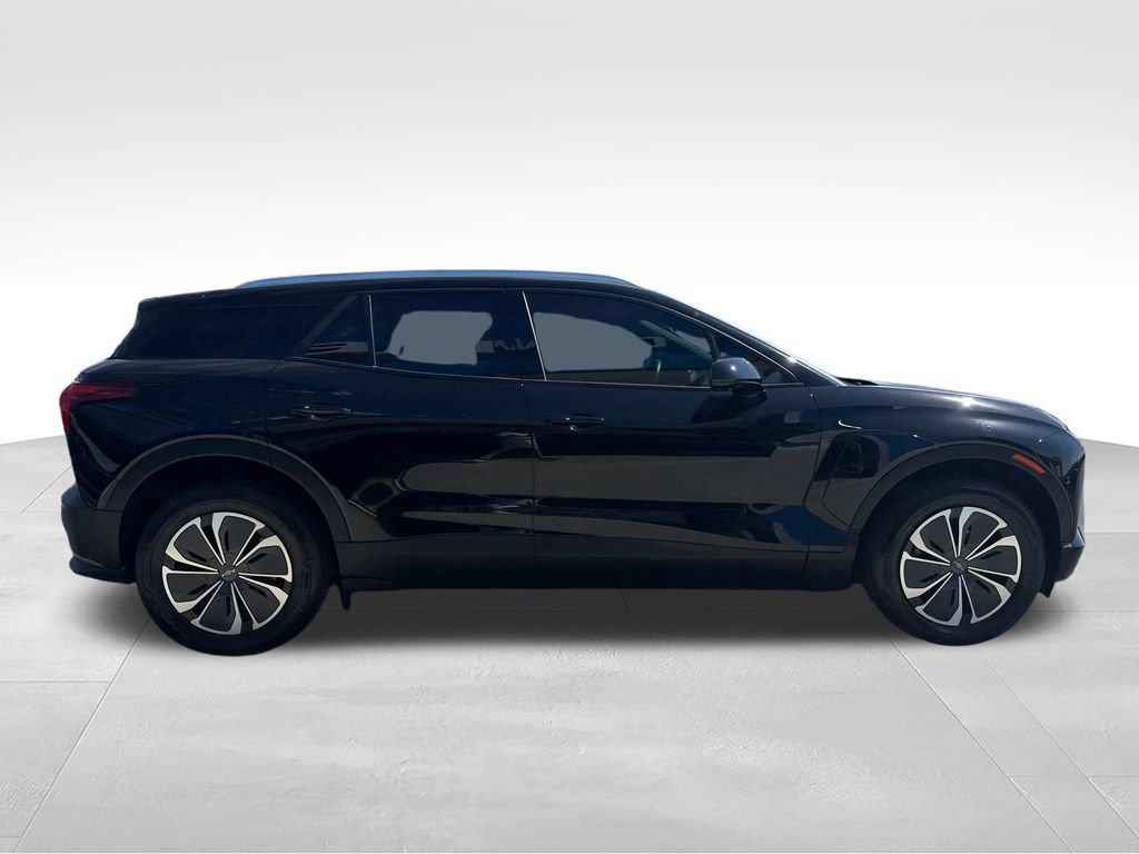 Used 2024 Chevrolet Blazer EV LT AWD/4WD image 15