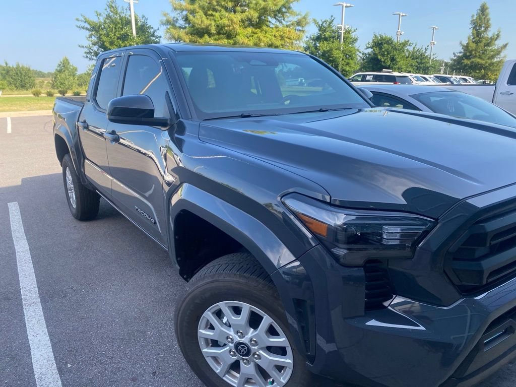 Used 2025 Toyota Tacoma SR5 RWD image 5
