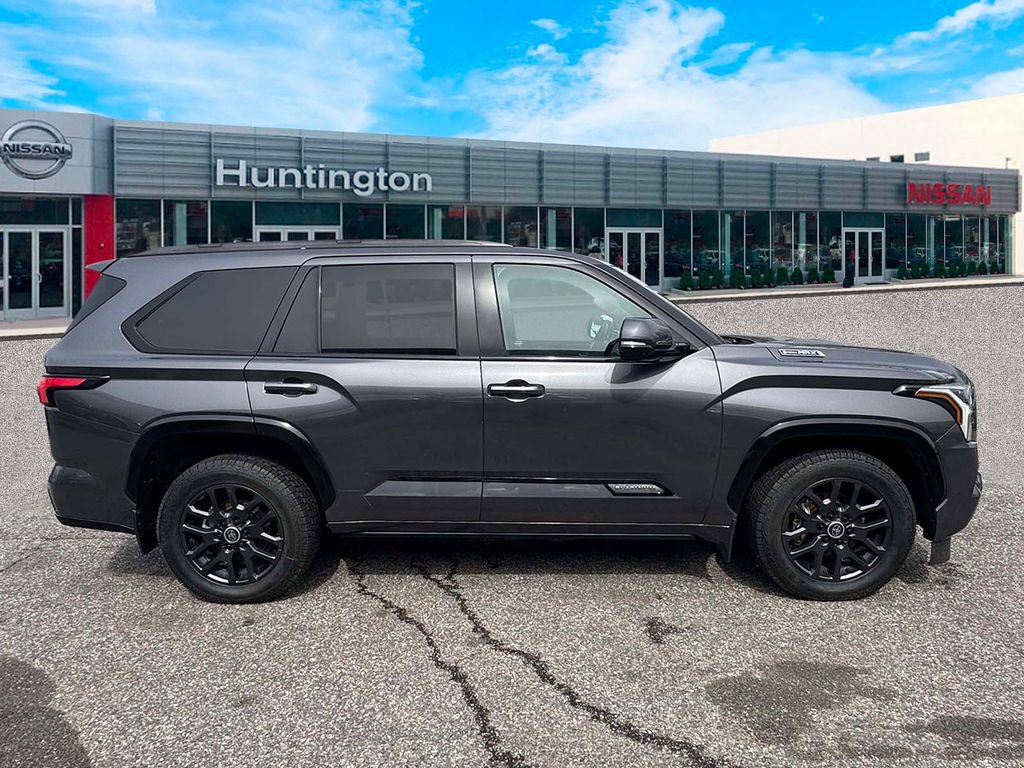 Used 2024 Toyota Sequoia Platinum image 6