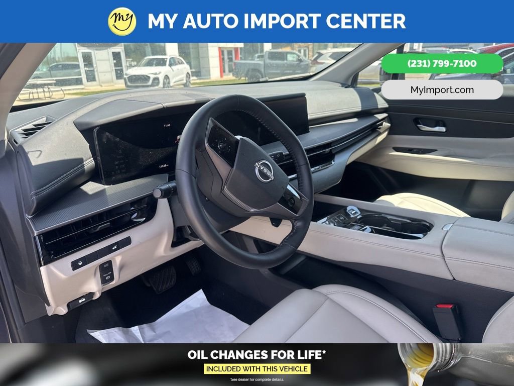 Used 2025 Nissan Murano SV AWD/4WD image 8