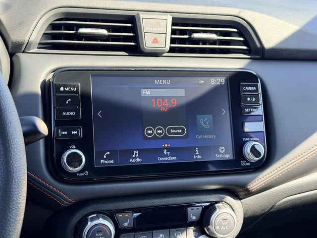 New 2025 Nissan Versa SR w/ Trunk Package image 19