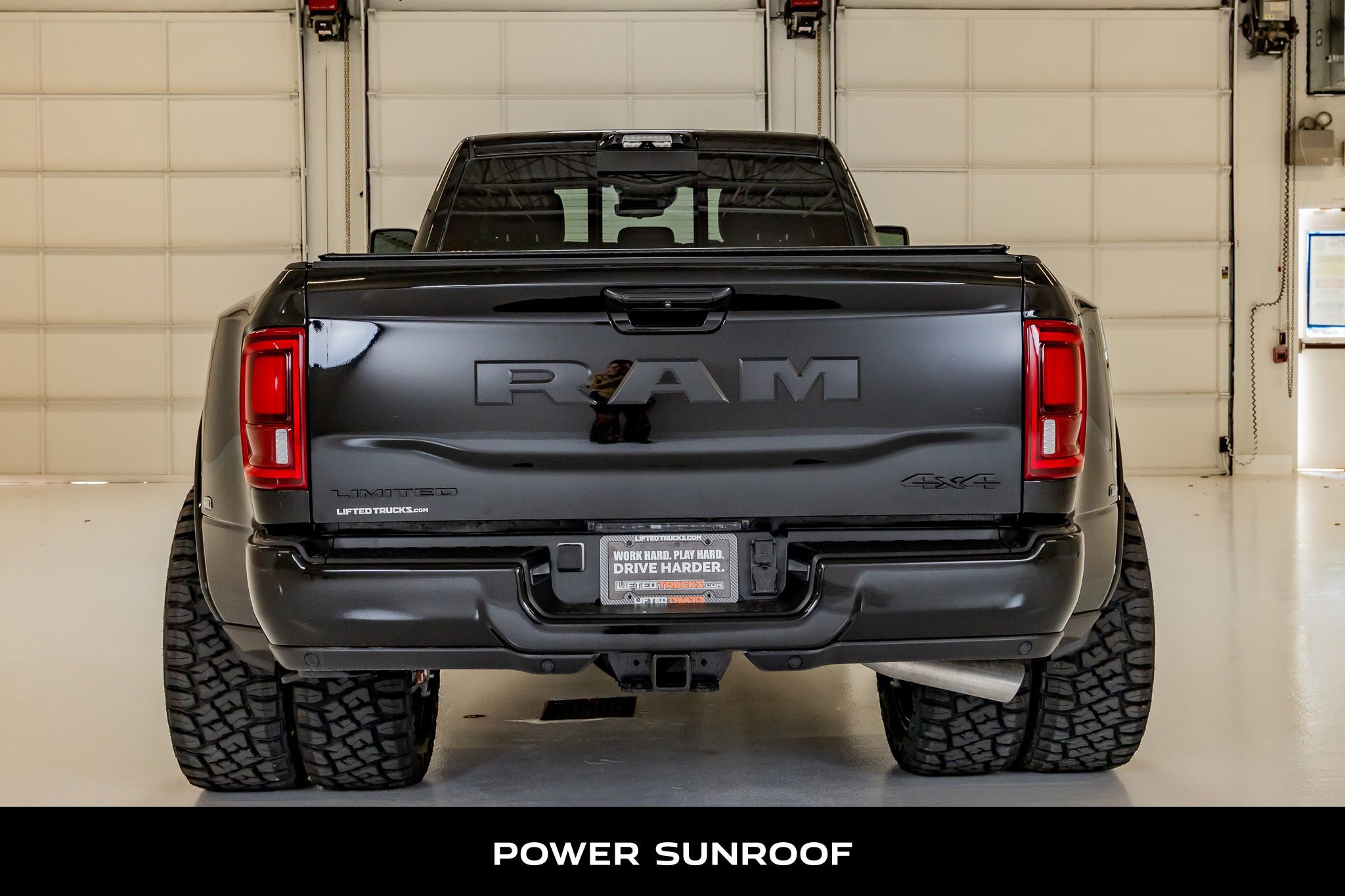 Used 2025 RAM 3500 Limited image 8