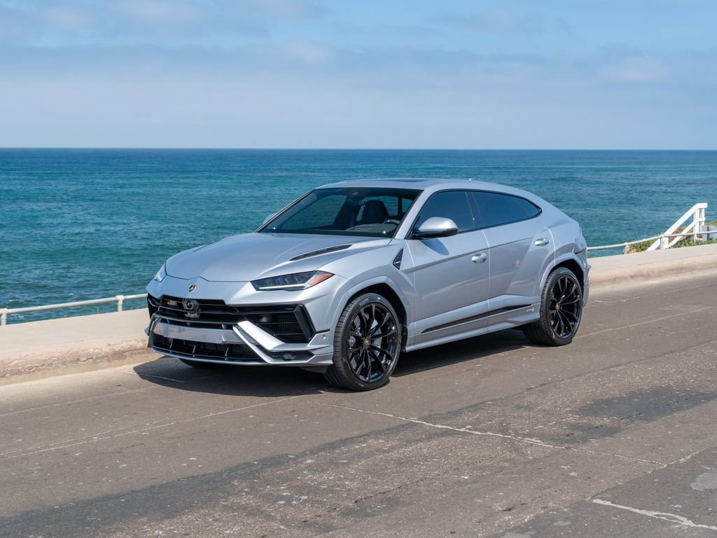 Used 2024 Lamborghini Urus S AWD/4WD image 1