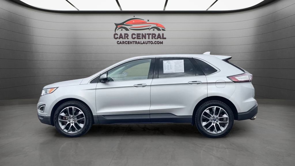 Used 2016 Ford Edge Titanium w/ Equipment Group 302A AWD/4WD image 2