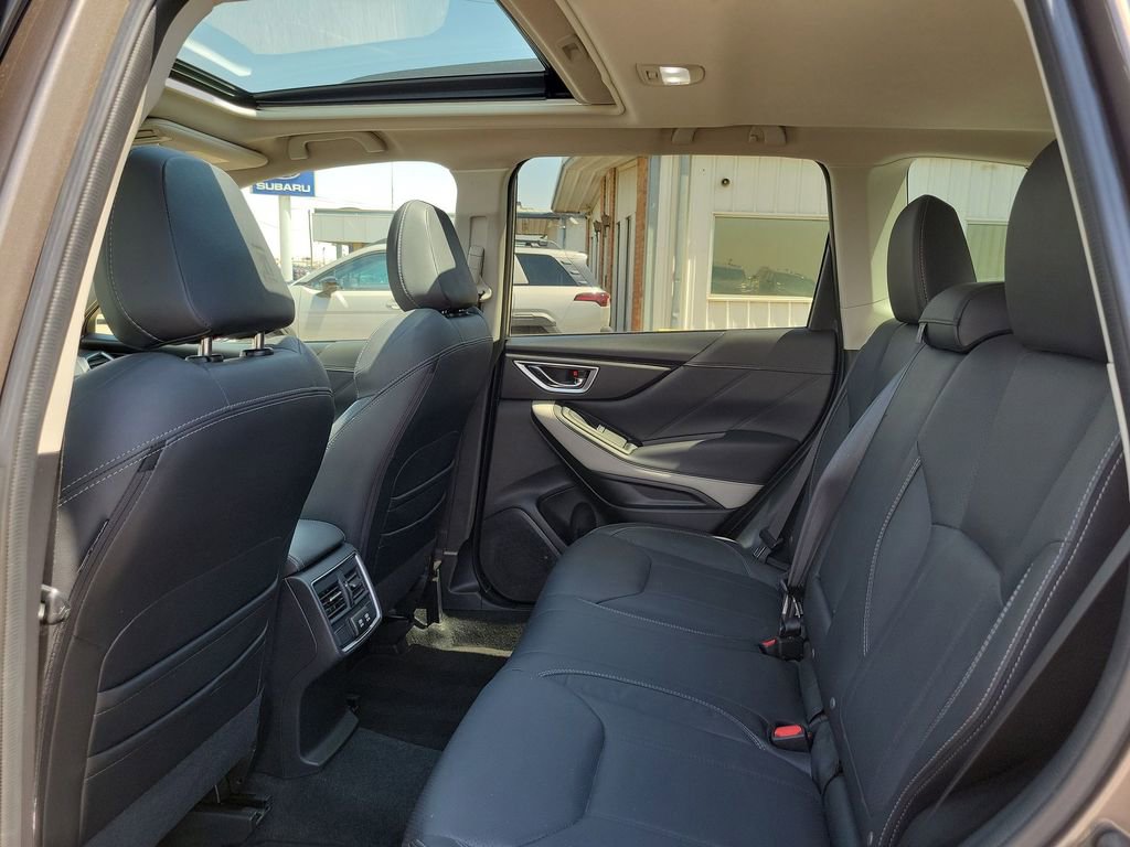 Used 2024 Subaru Forester Limited AWD/4WD image 13