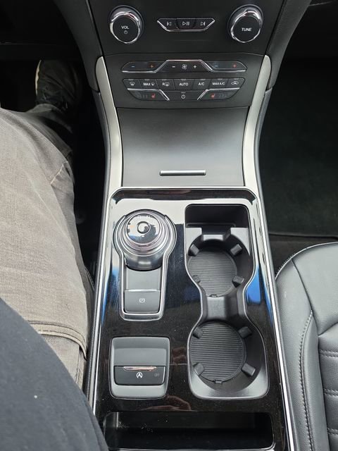 Used 2019 Ford Edge SEL w/ Equipment Group 201A AWD/4WD image 29