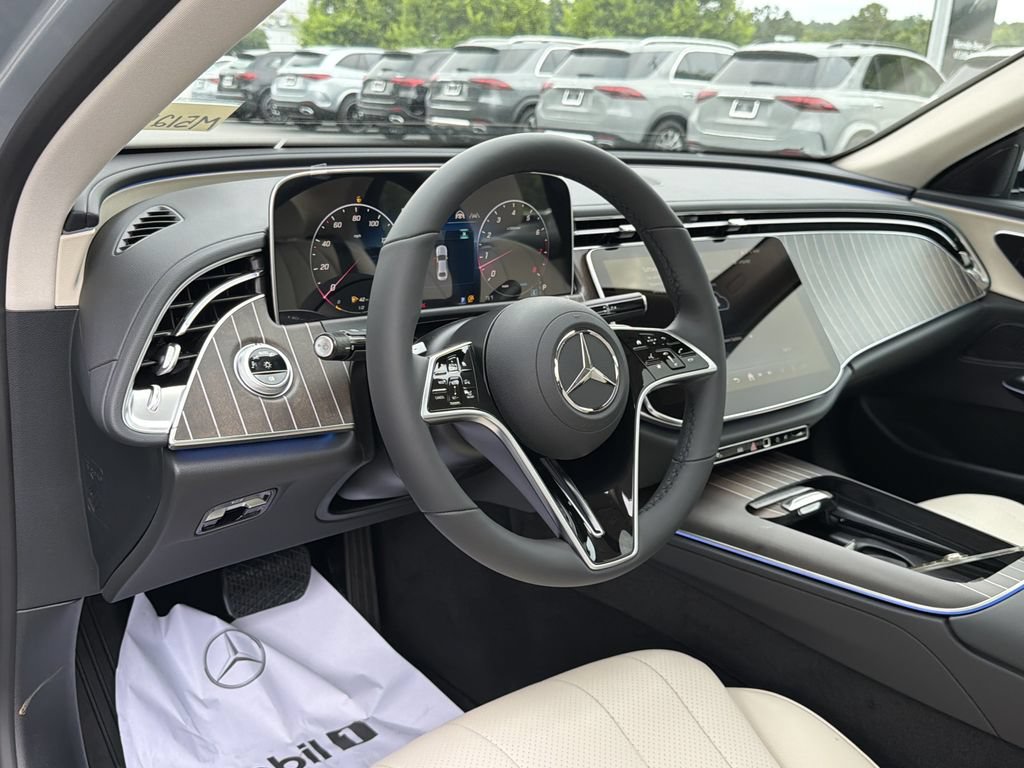 New 2026 Mercedes-Benz E 350 4MATIC Sedan image 10