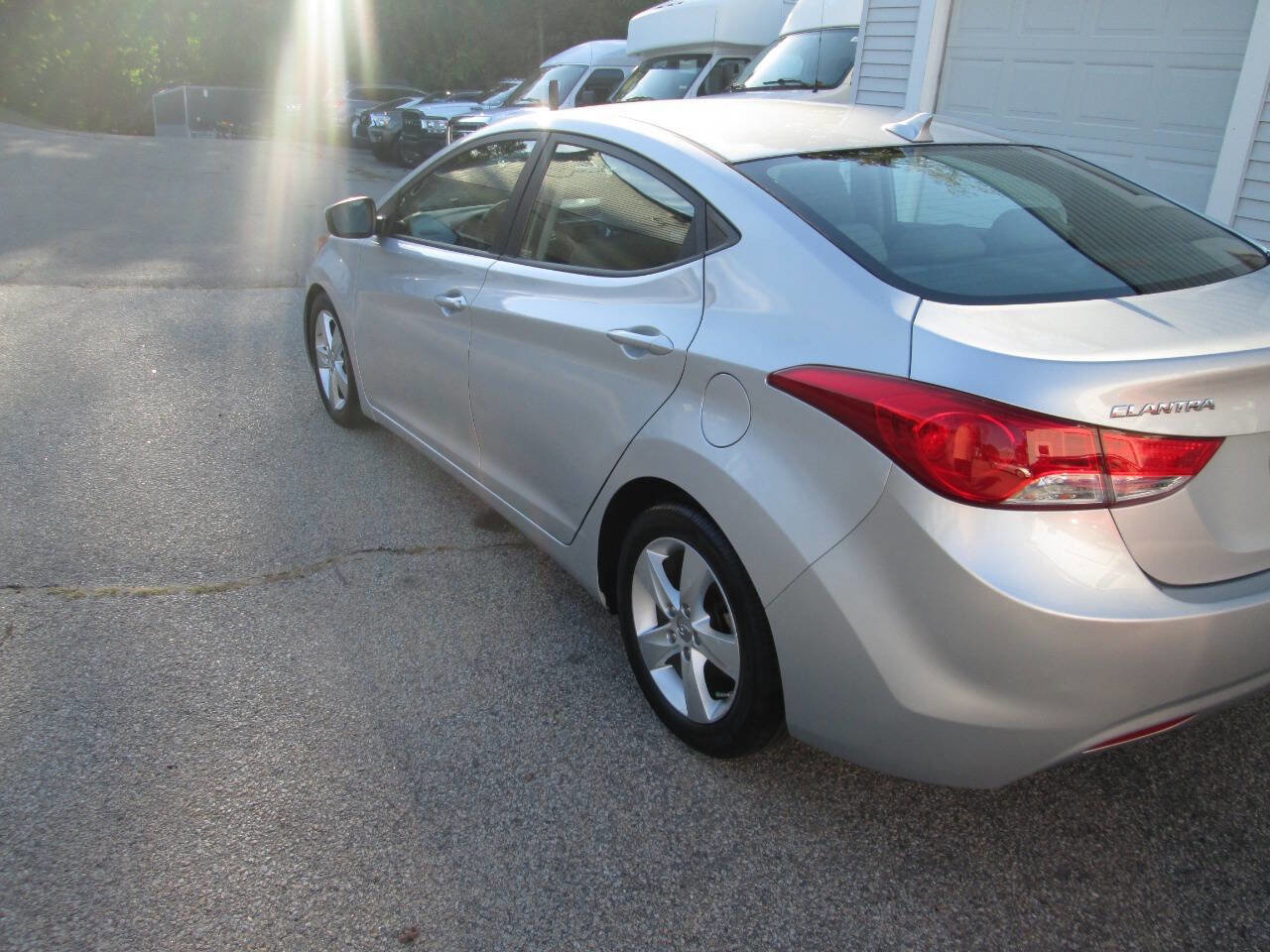 Used 2011 Hyundai Elantra GLS w/ Preferred Equipment Pkg 3 image 8