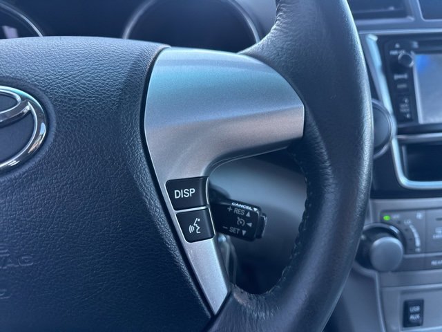 Used 2013 Toyota Highlander SE image 18