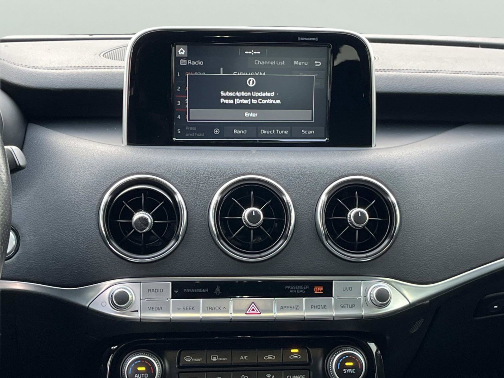 Used 2019 Kia Stinger GT image 10