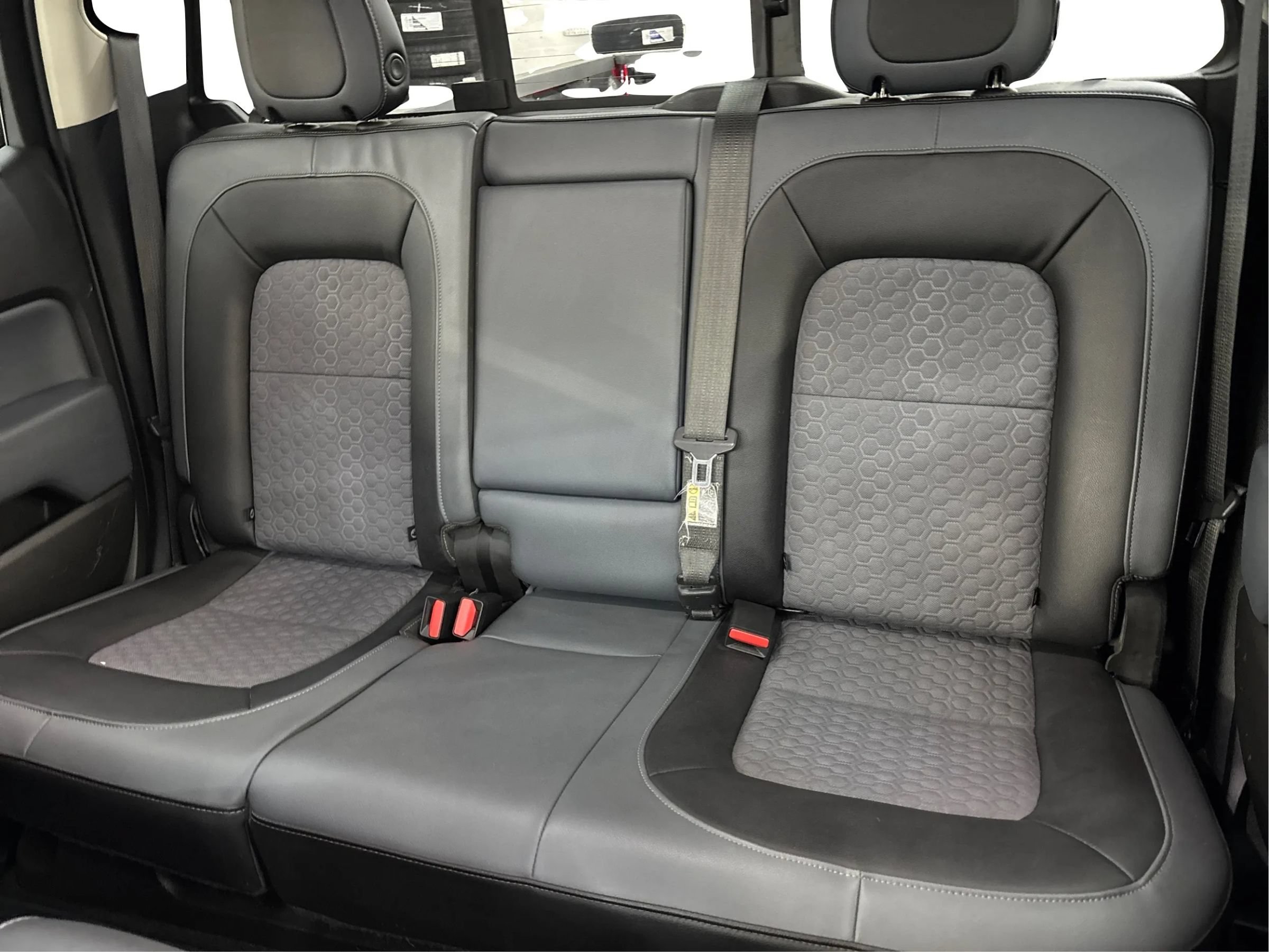 Used 2017 Chevrolet Colorado Z71 AWD/4WD image 20