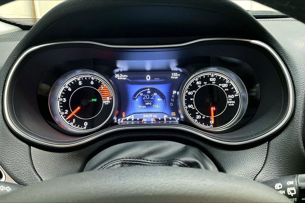 Used 2022 Jeep Cherokee Limited image 13