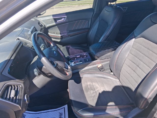 Certified 2024 Ford Edge ST-Line AWD/4WD image 18