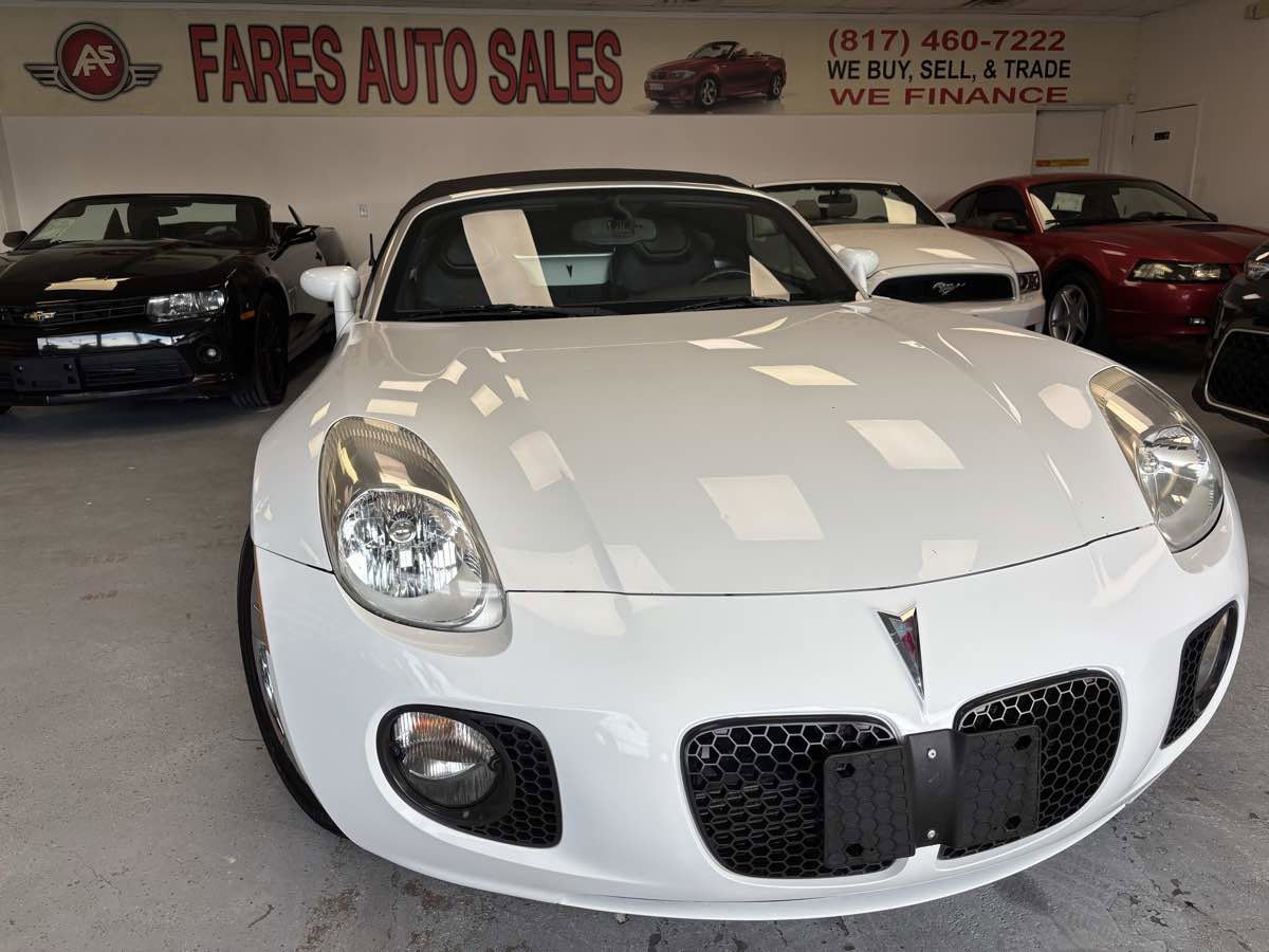 Used 2009 Pontiac Solstice GXP w/ Premium Package image 5