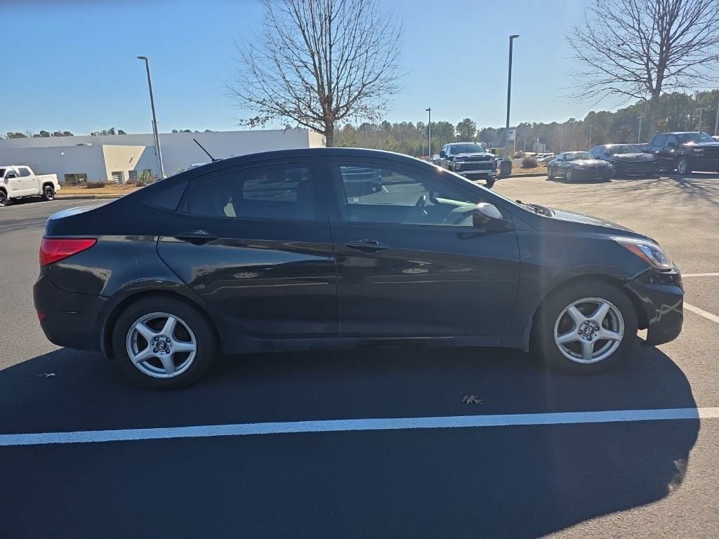 Used 2016 Hyundai Accent SE w/ Option Group 02 image 9