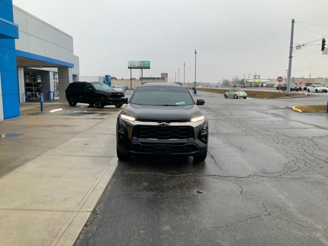 Used 2025 Chevrolet Equinox ACTIV w/ Safety and Technology Package image 3