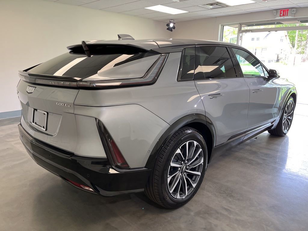Certified 2024 Cadillac Lyriq Sport AWD/4WD image 2