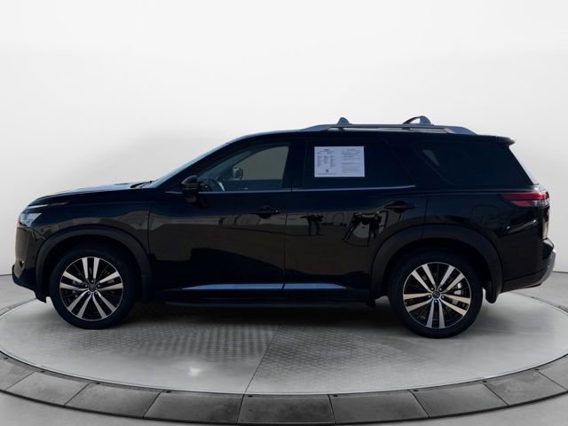 Used 2024 Nissan Pathfinder Platinum w/ Lighting Package (N93) AWD/4WD image 6