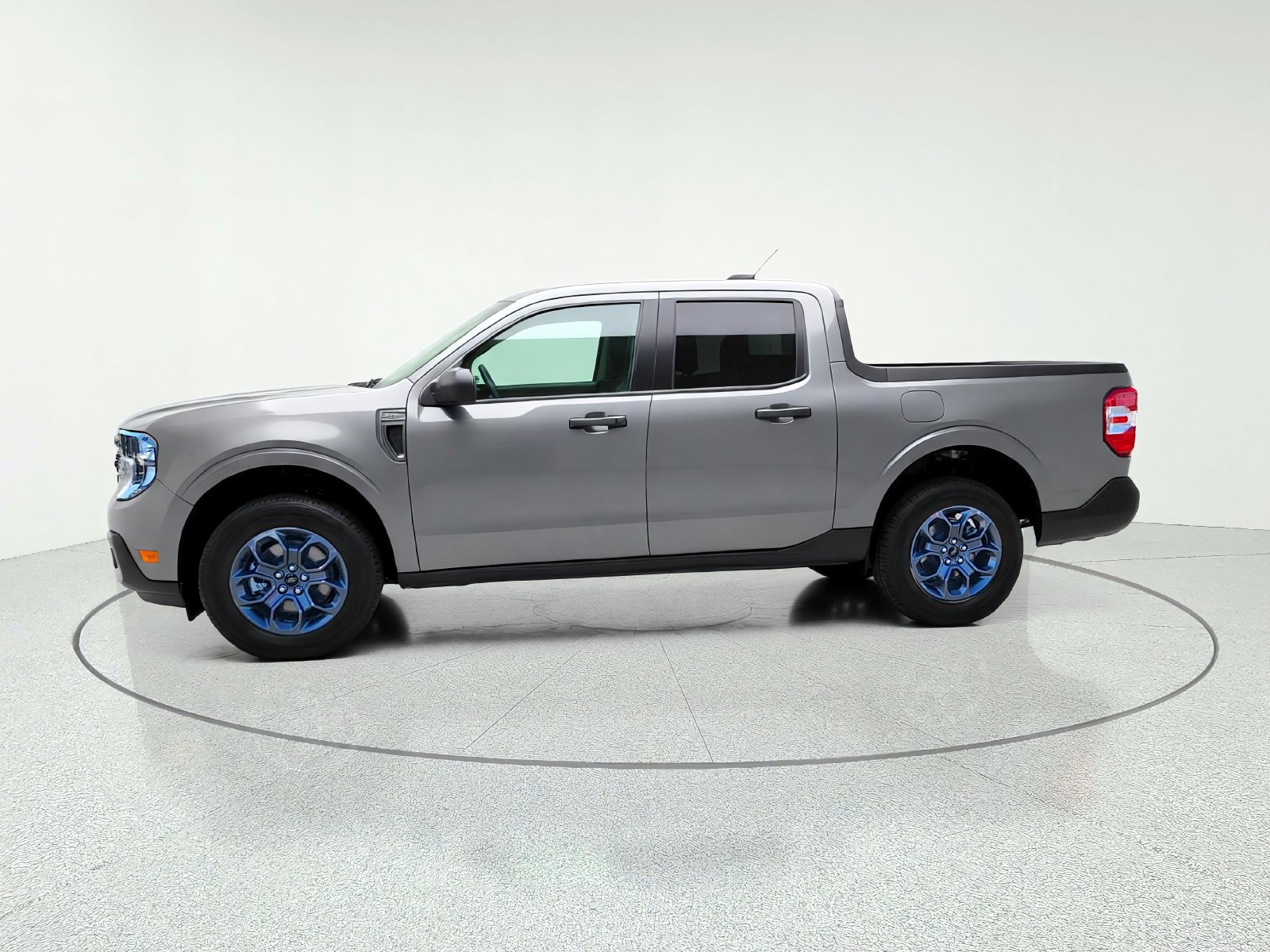 New 2026 Ford Maverick XLT w/ Equipment Group 301A AWD/4WD image 4