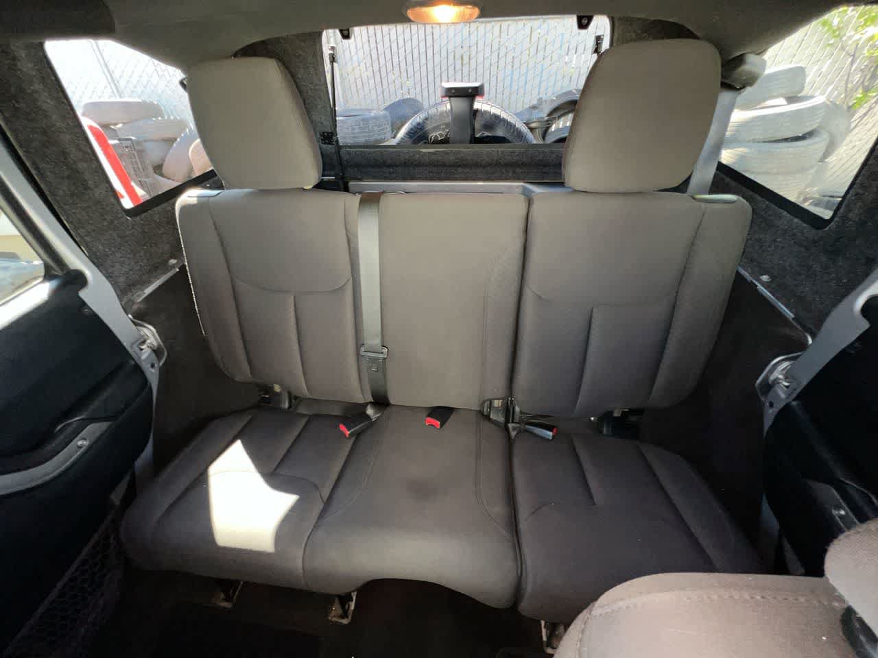 Used 2018 Jeep Wrangler Unlimited Sport S AWD/4WD image 23