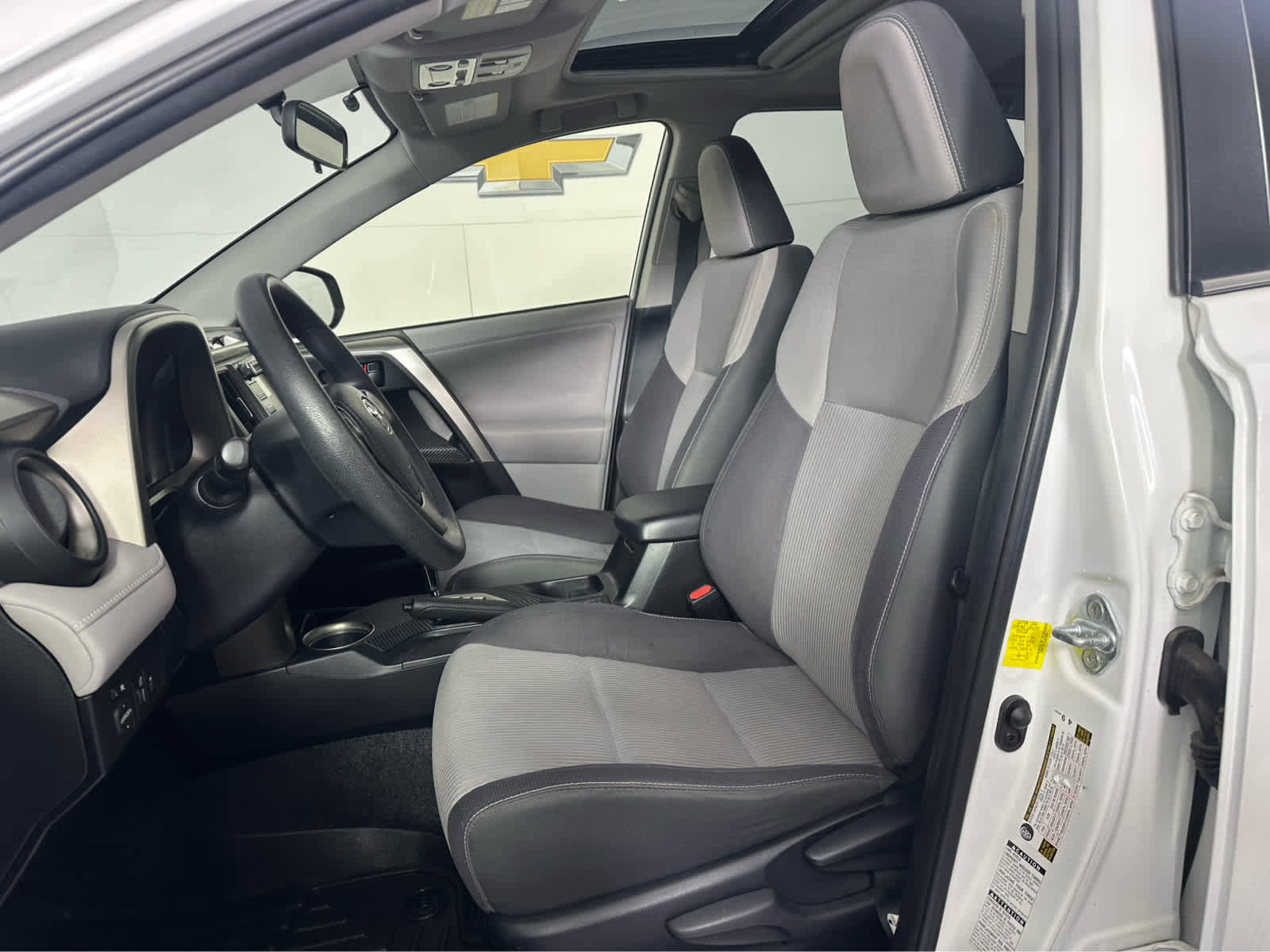 Used 2013 Toyota RAV4 XLE image 10