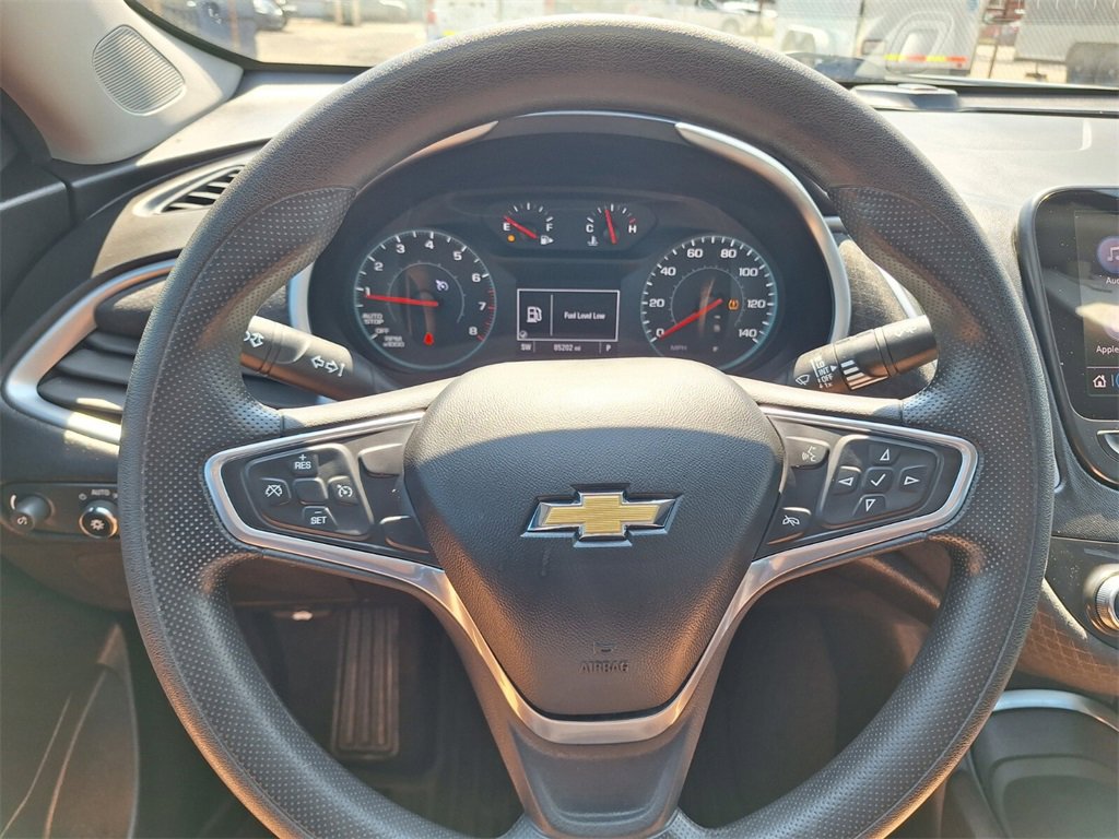 Used 2022 Chevrolet Malibu LT image 15