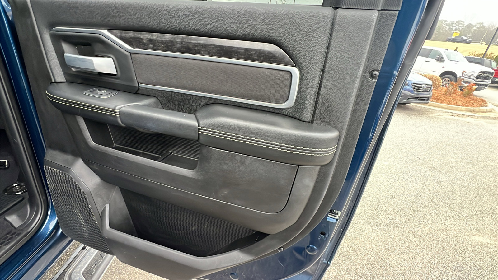 Used 2024 RAM 2500 Big Horn w/ Bed Utility Group image 21