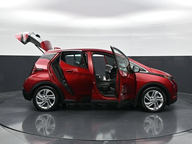 Used 2023 Chevrolet Bolt LT FWD image 50