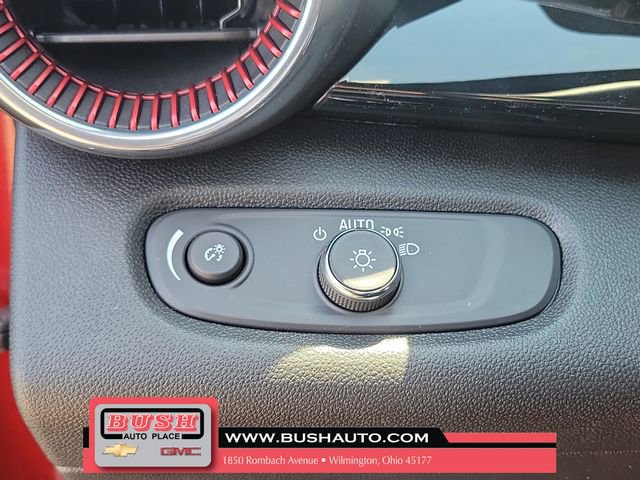 Used 2025 Chevrolet Trax RS w/ Sunroof Package image 21