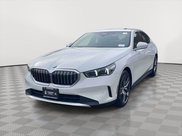 Used 2026 BMW 530i xDrive image 3