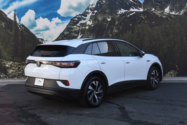 Used 2023 Volkswagen ID.4 Pro image 3