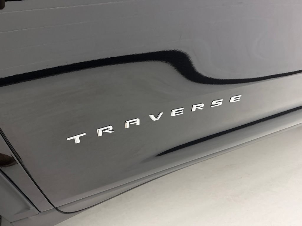 Used 2025 Chevrolet Traverse LT AWD/4WD image 15