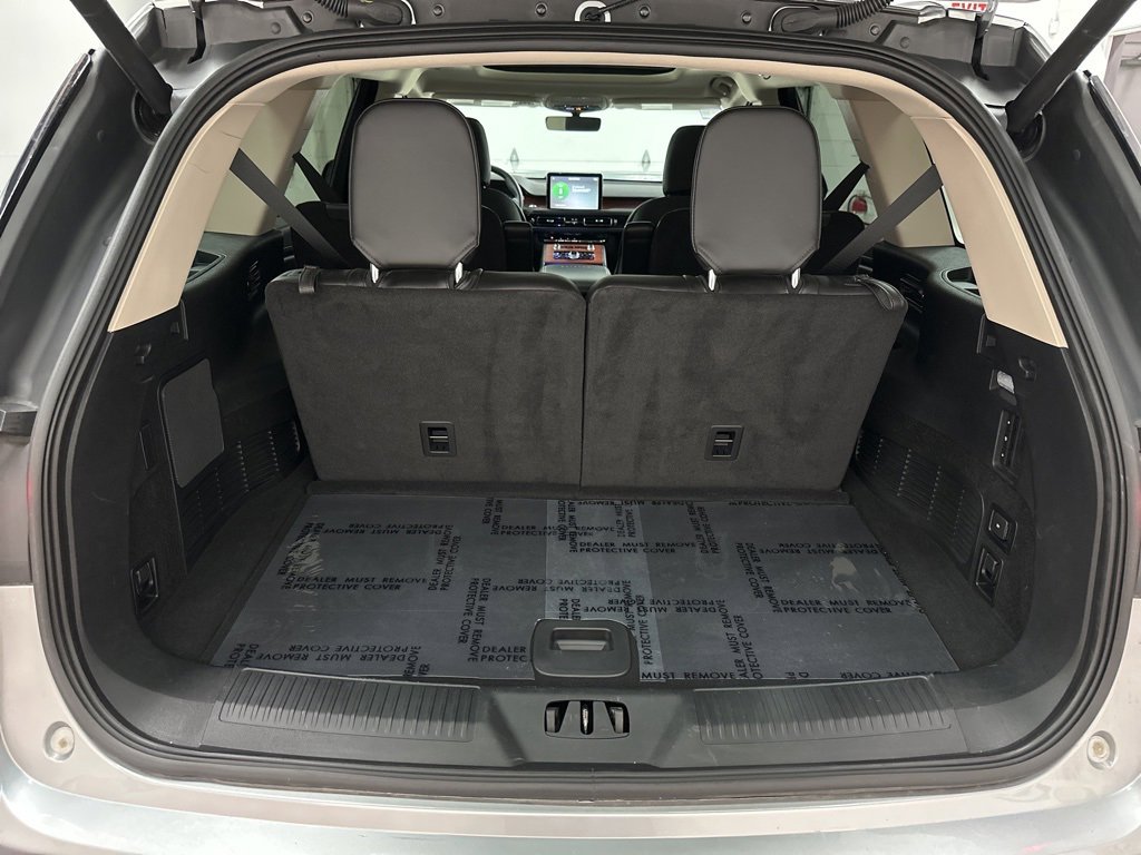 Used 2023 Lincoln Aviator Reserve w/ Equipment Group 201A image 46